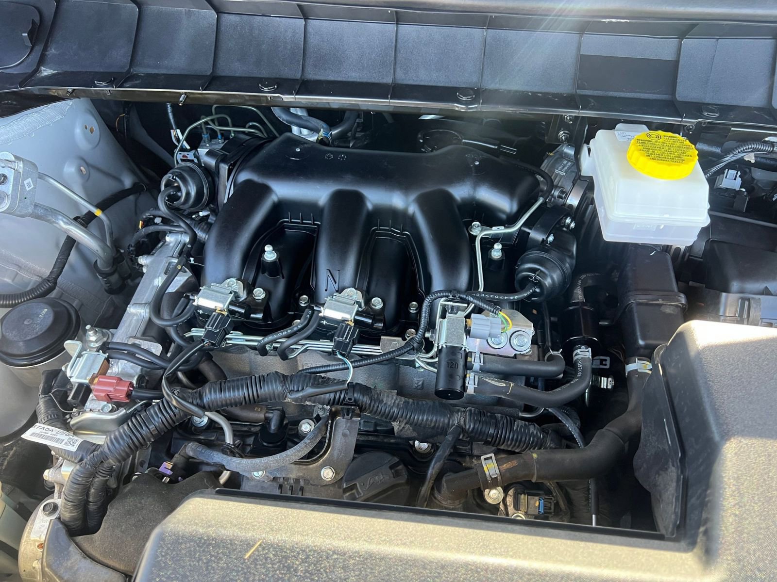 Used 2025 Nissan Pathfinder SV image 34