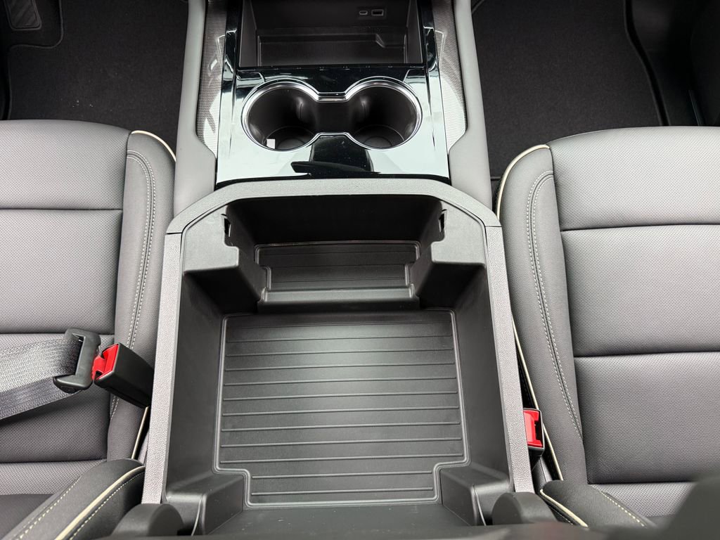 New 2026 GMC Yukon Elevation image 32