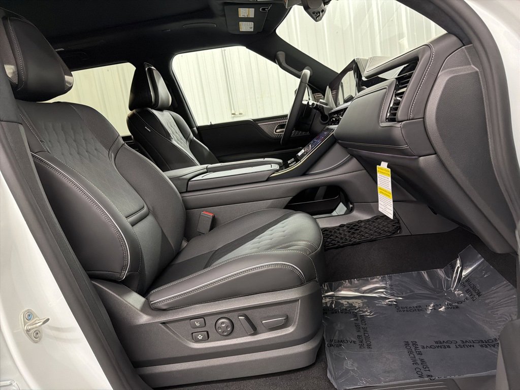 New 2026 INFINITI QX80 Autograph w/ Premium Cargo Package image 39