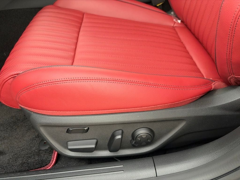 New 2026 Genesis G70 3.3T Sport Prestige AWD/4WD image 12