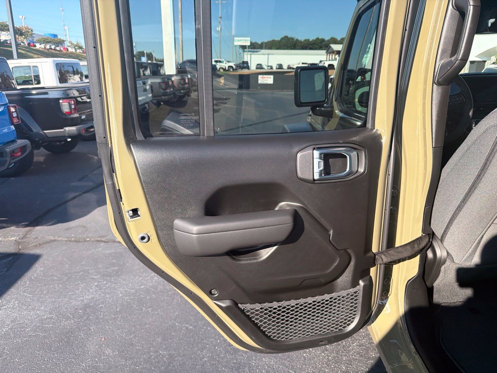 New 2027 Jeep Gladiator Sport AWD/4WD image 20