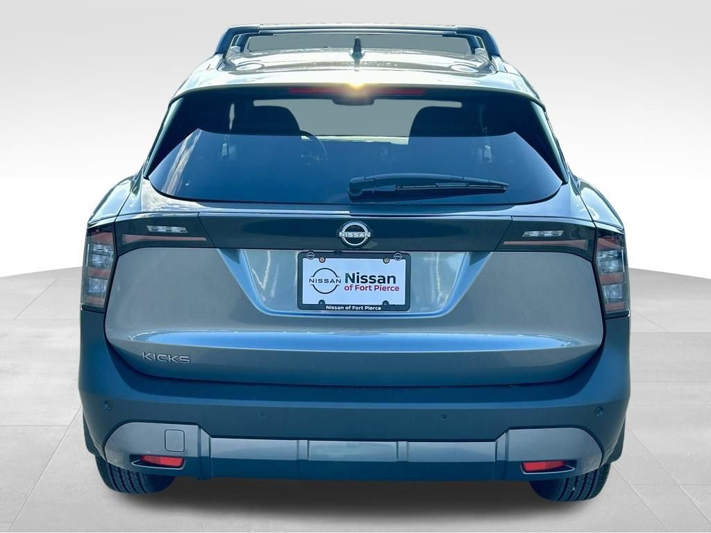 New 2026 Nissan Kicks SV w/ Charging Package FWD image 7