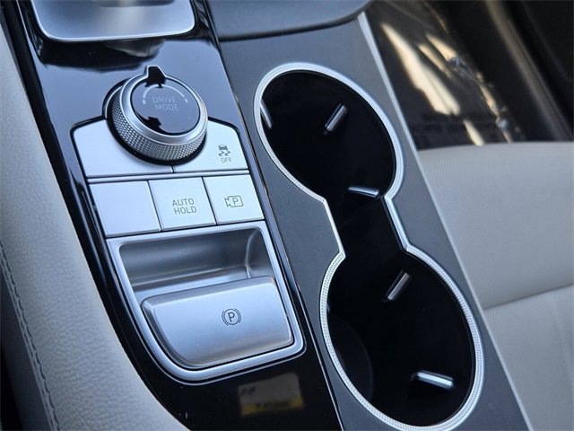 Certified 2023 Genesis G70 2.0T image 23