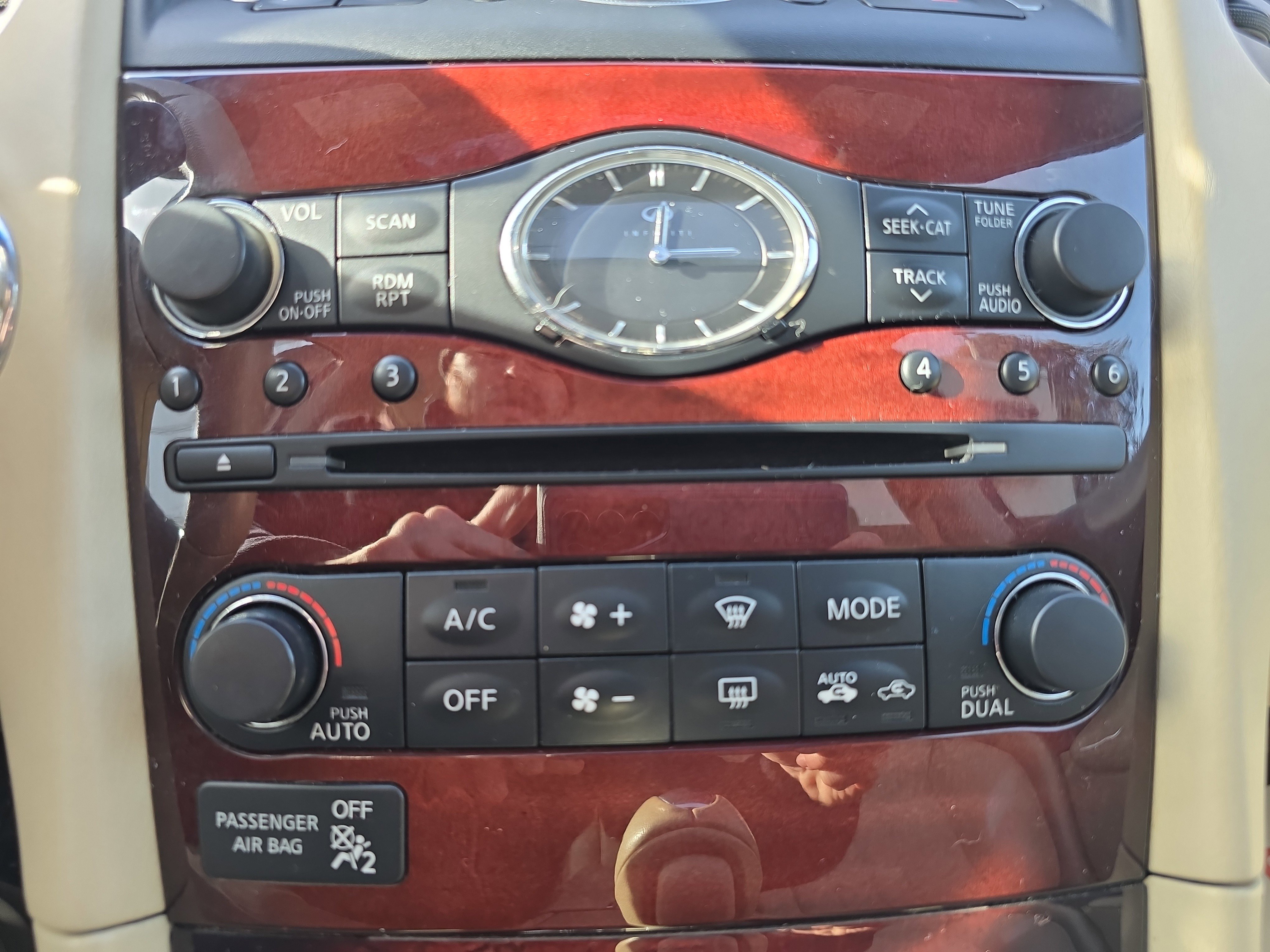 Used 2015 INFINITI QX50 Journey w/ Premium Package image 29