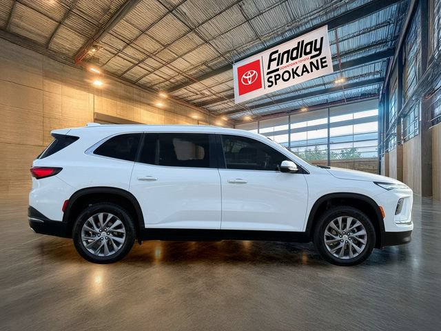 Used 2025 Buick Enclave Preferred AWD/4WD image 4