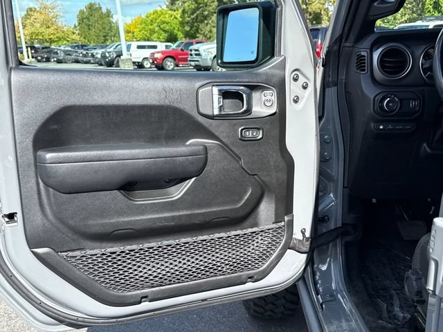Used 2023 Jeep Wrangler Unlimited w/ Cold Weather Group AWD/4WD image 16