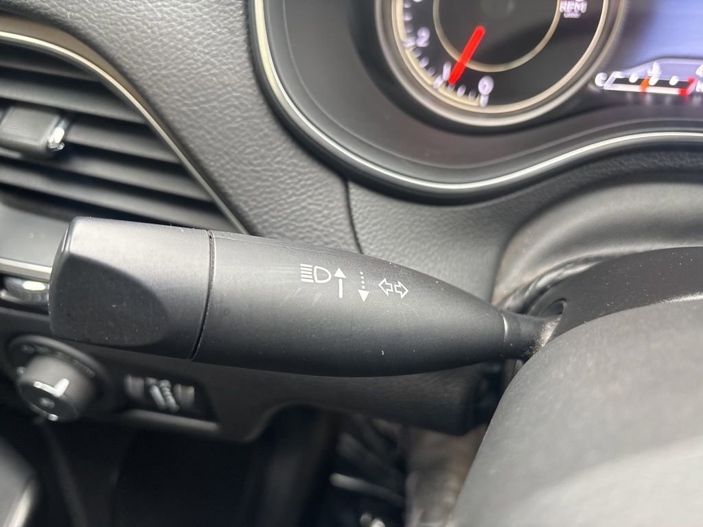 Used 2020 Jeep Cherokee Trailhawk w/ Cold Weather Group image 21