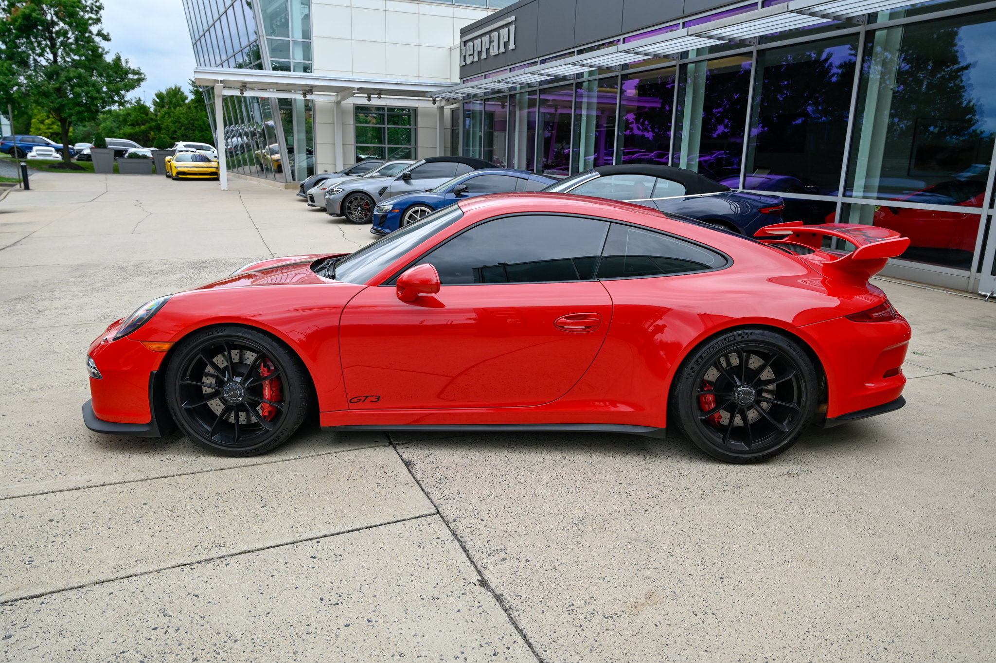 Used 2015 Porsche 911 GT3 RWD image 8