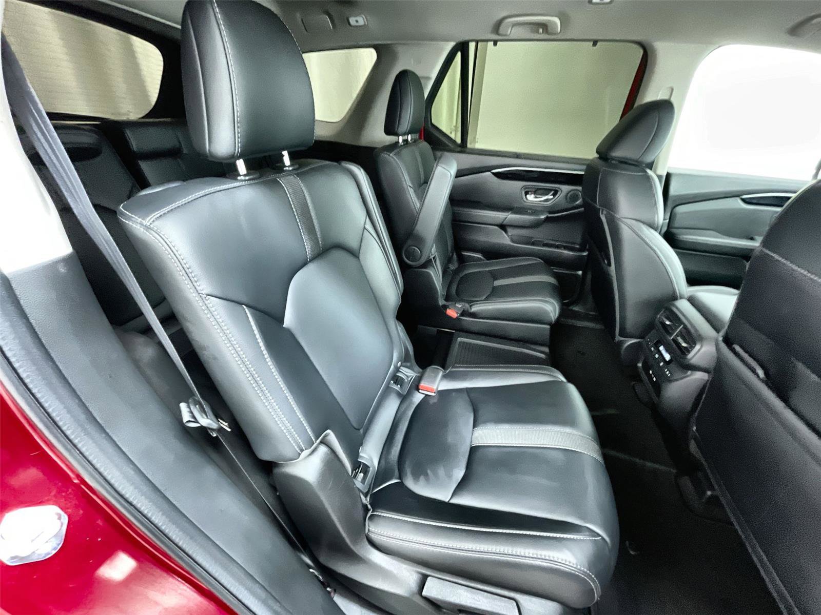 Certified 2024 Honda Pilot EX-L image 32