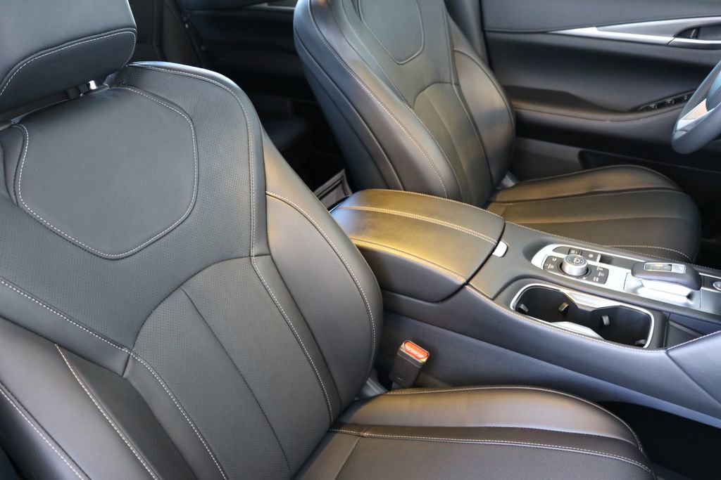 Certified 2025 INFINITI QX60 Luxe w/ Vision Package image 42