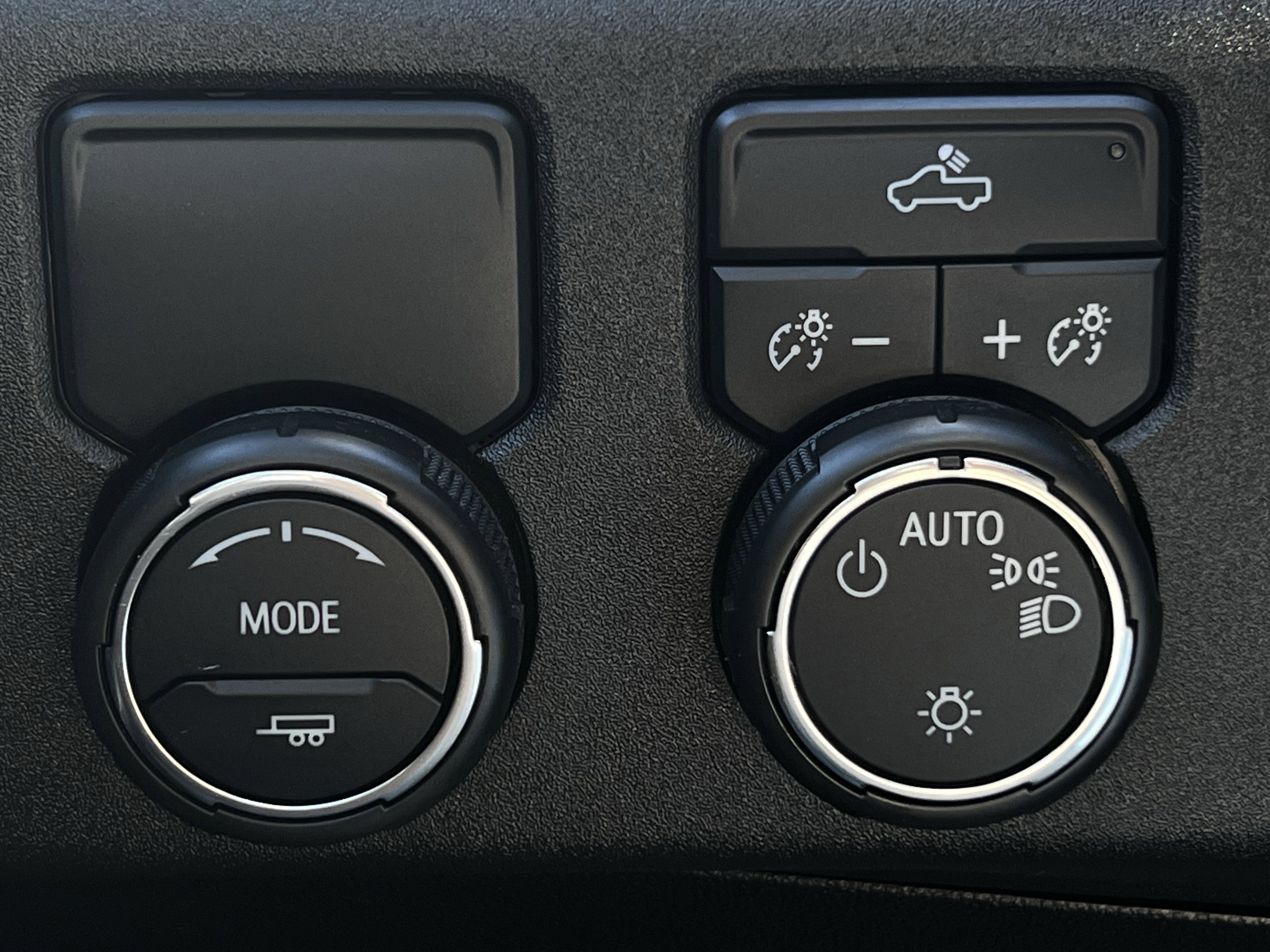 Used 2024 Chevrolet Silverado 1500 LT w/ Protection Package image 15