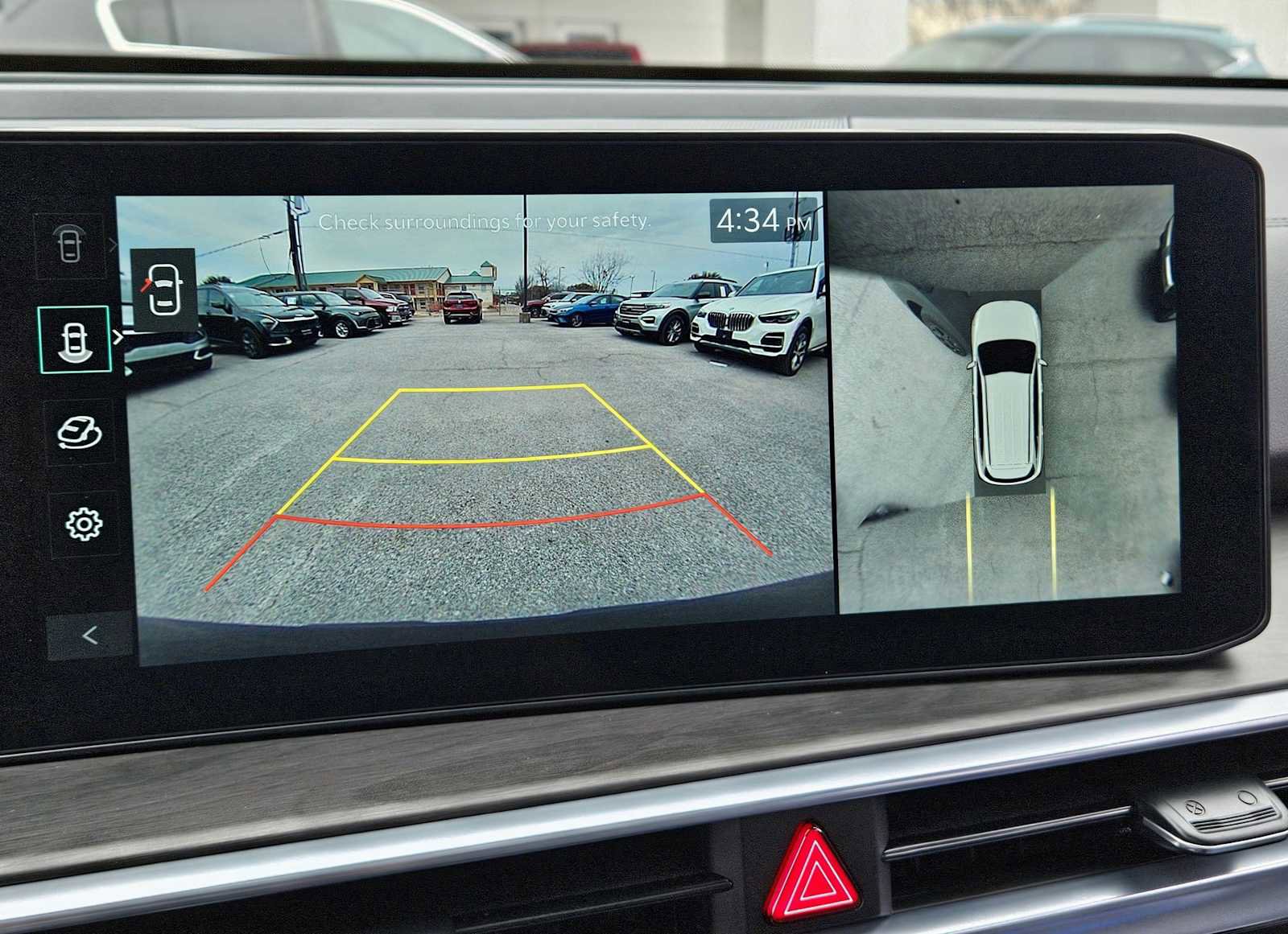 Certified 2025 Kia Sorento SX Prestige w/ Sage Leather Package image 30