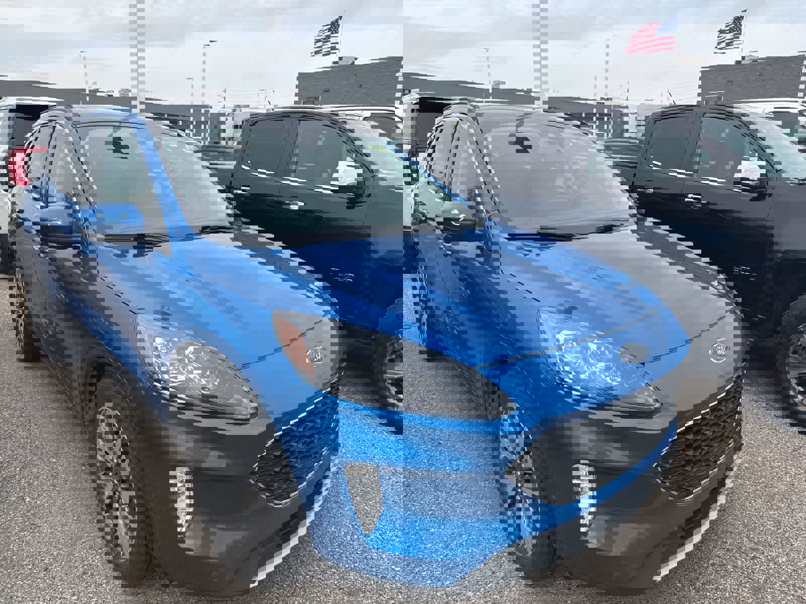 Used 2021 Ford Escape Titanium FWD image 6