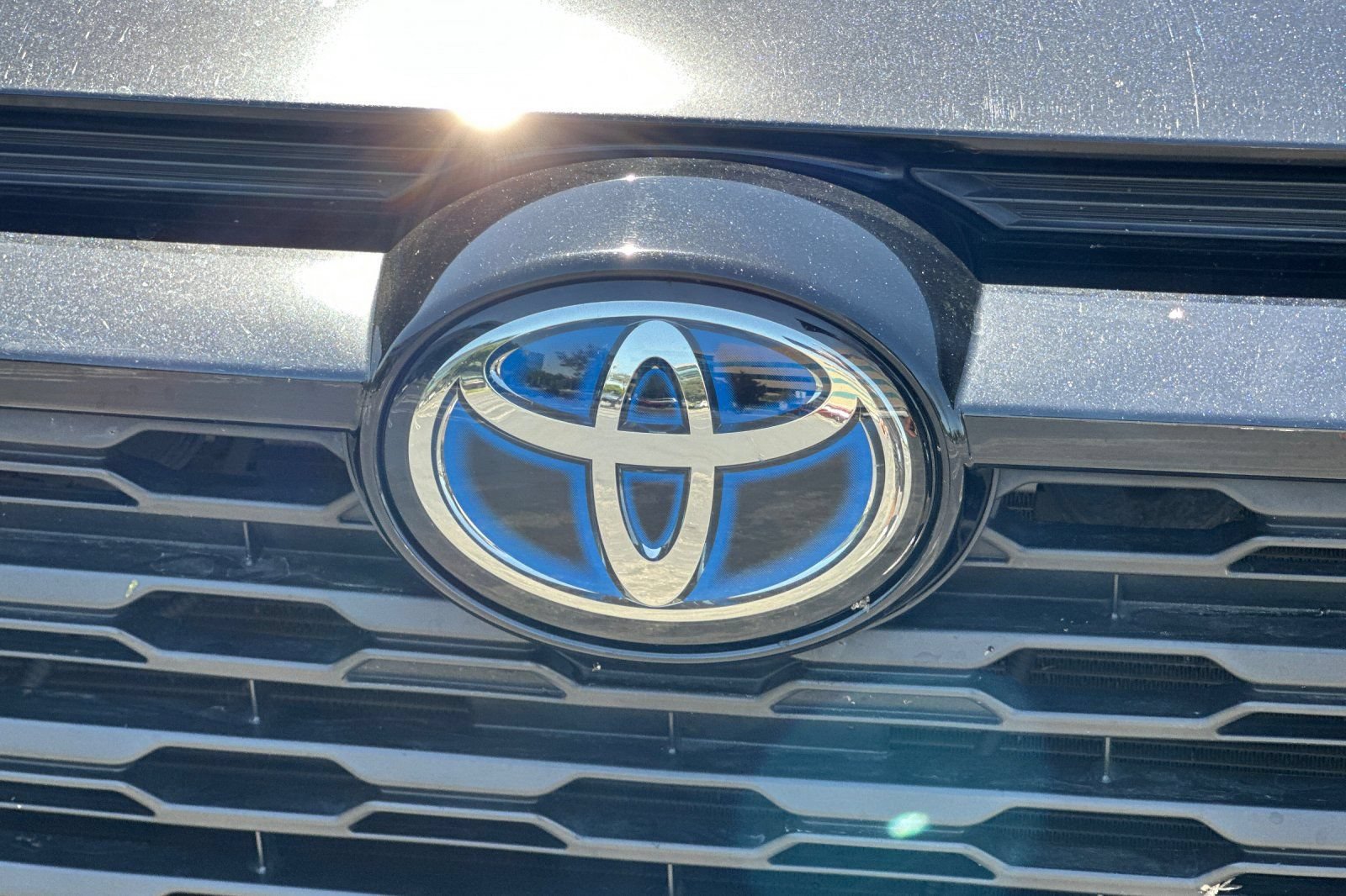 Certified 2022 Toyota RAV4 LE AWD/4WD image 47