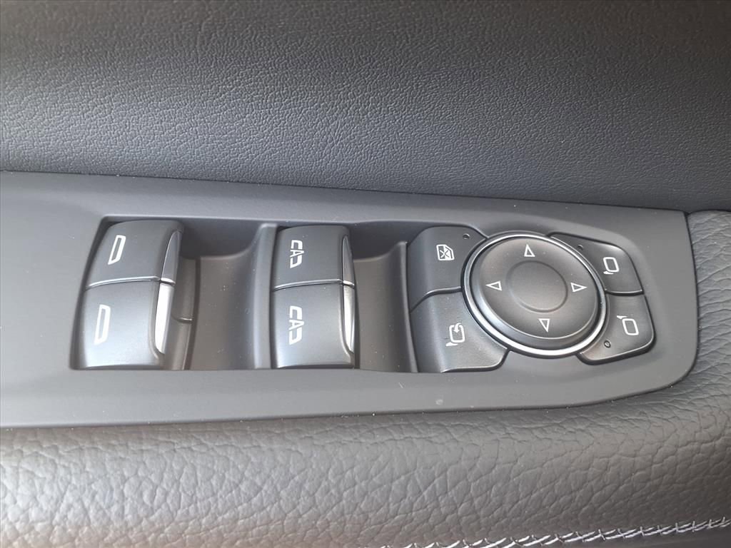 New 2026 GMC Yukon Denali w/ Denali Reserve Package image 11