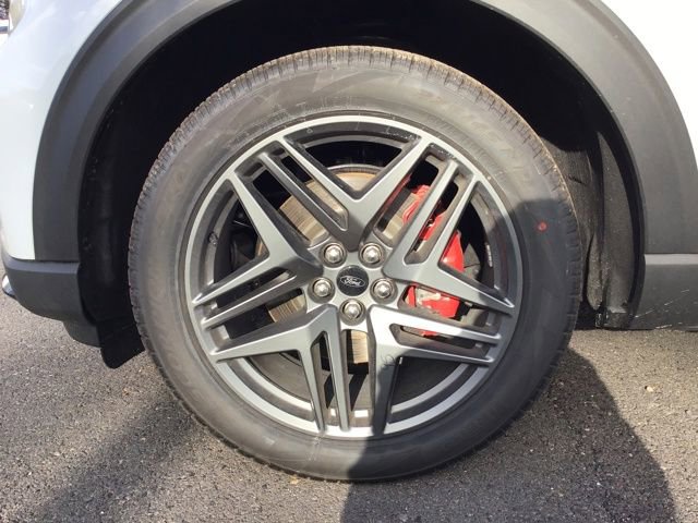 New 2026 Ford Explorer ST-Line w/ ST-Line Street Pack RWD image 25