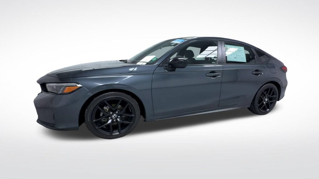 Used 2025 Honda Civic Sport image 4