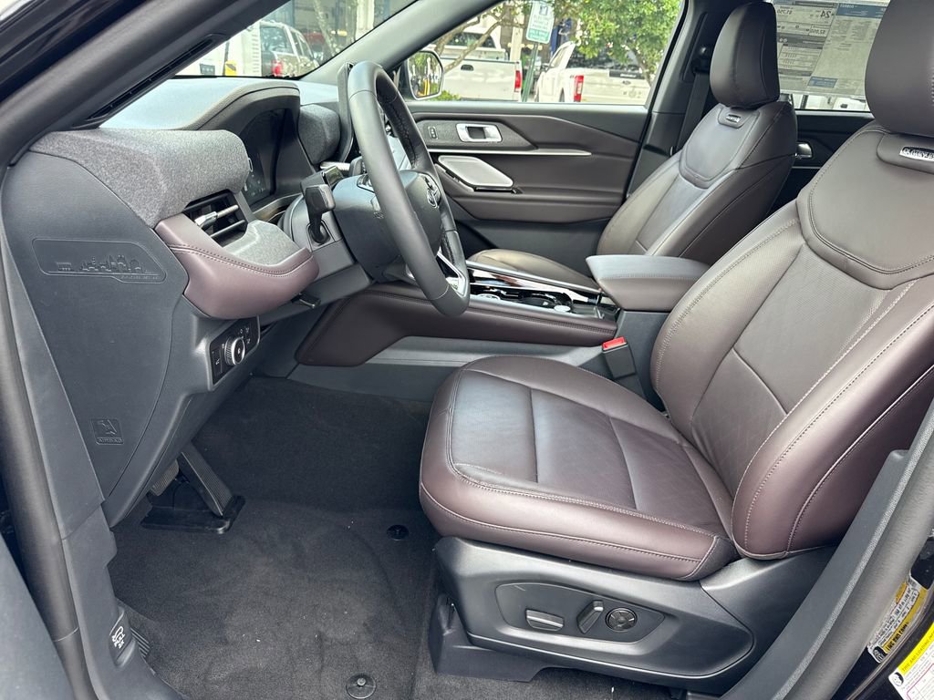 New 2026 Ford Explorer Platinum RWD image 19