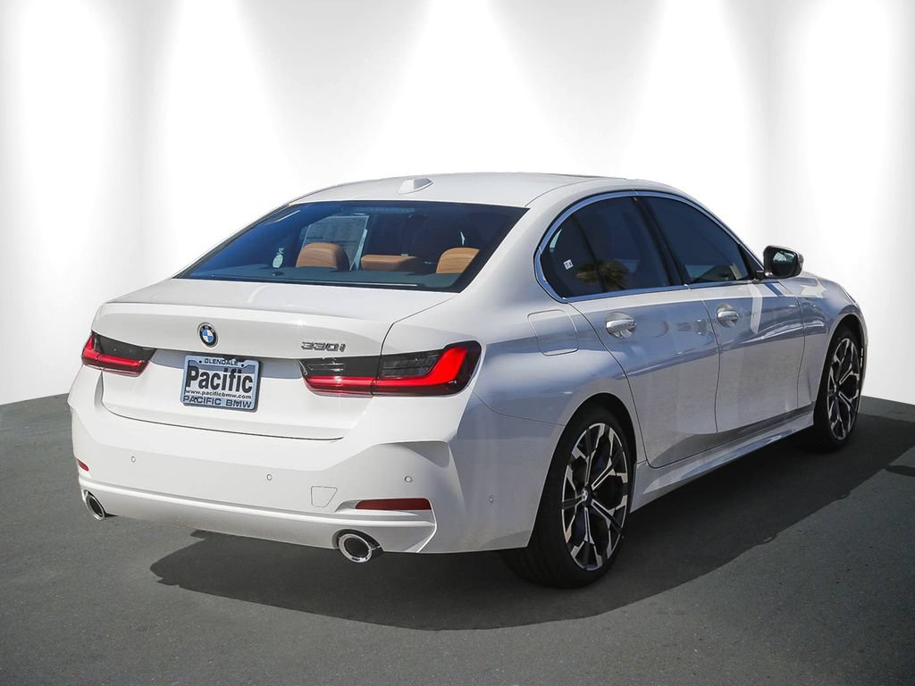 New 2026 BMW 330i Sedan w/ Convenience Package RWD image 6