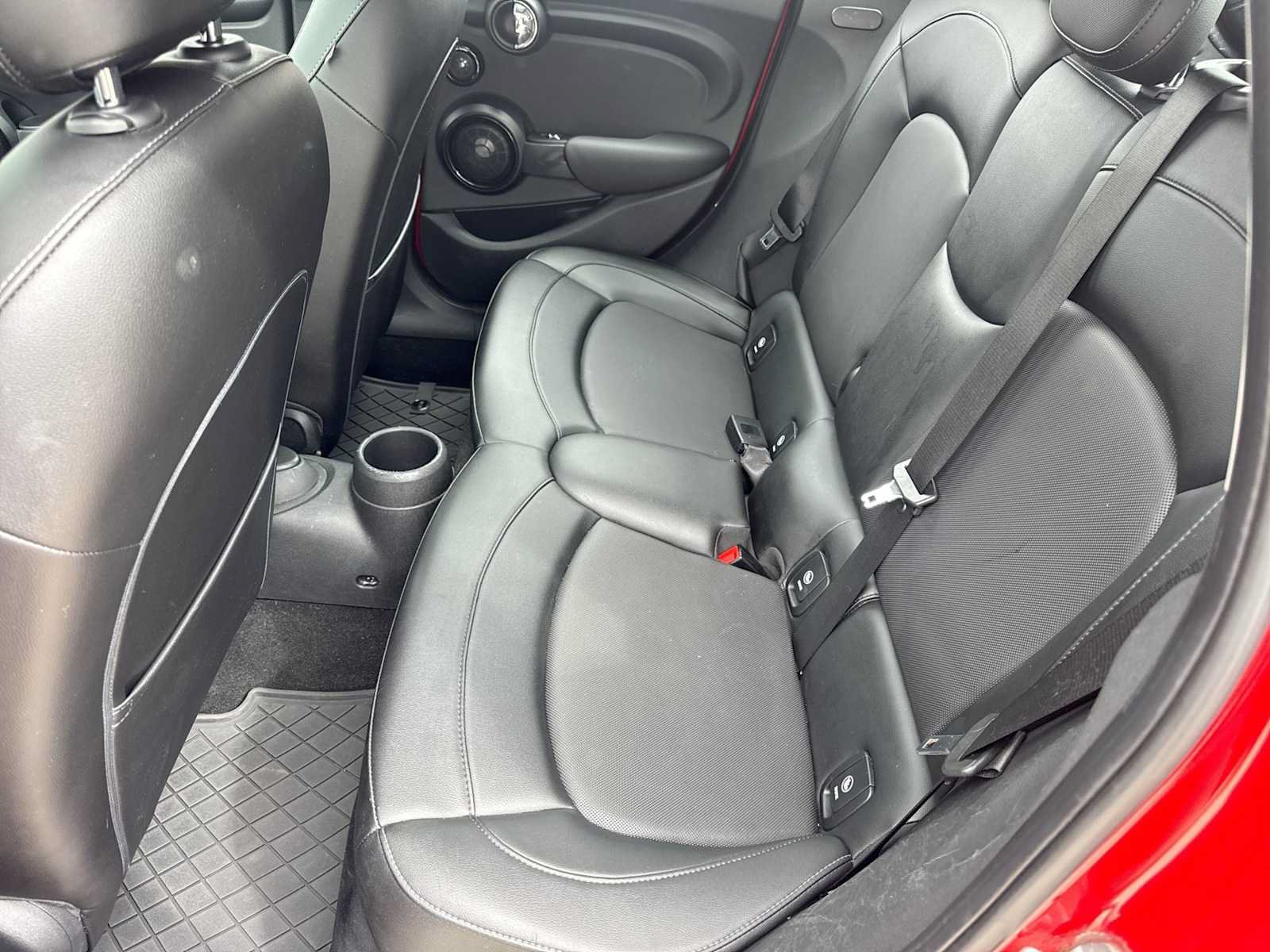 Used 2015 MINI Cooper 4-Door Hardtop FWD image 18