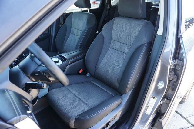 Used 2024 Nissan Rogue SV AWD/4WD image 14