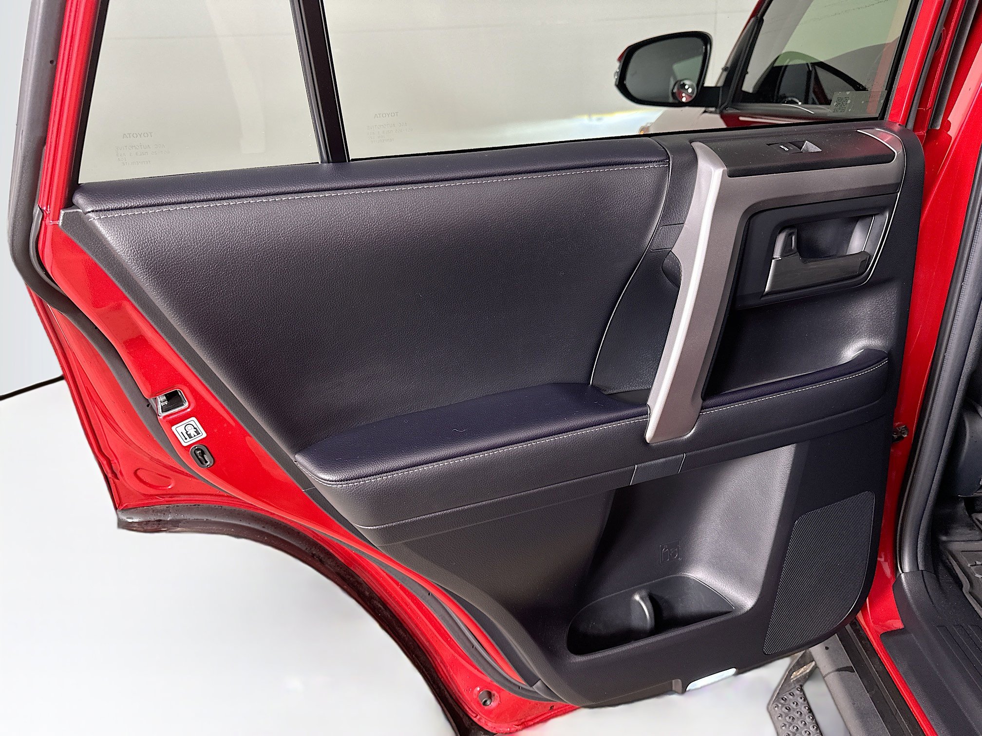 Used 2024 Toyota 4Runner SR5 Premium w/ Moonroof Package image 28