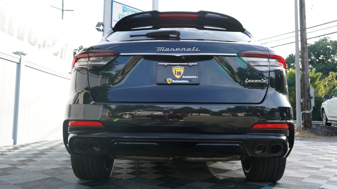 Used 2023 Maserati Levante Modena AWD/4WD image 6