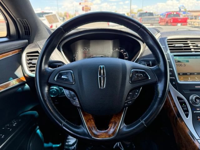 Used 2017 Lincoln MKX Reserve AWD/4WD image 19