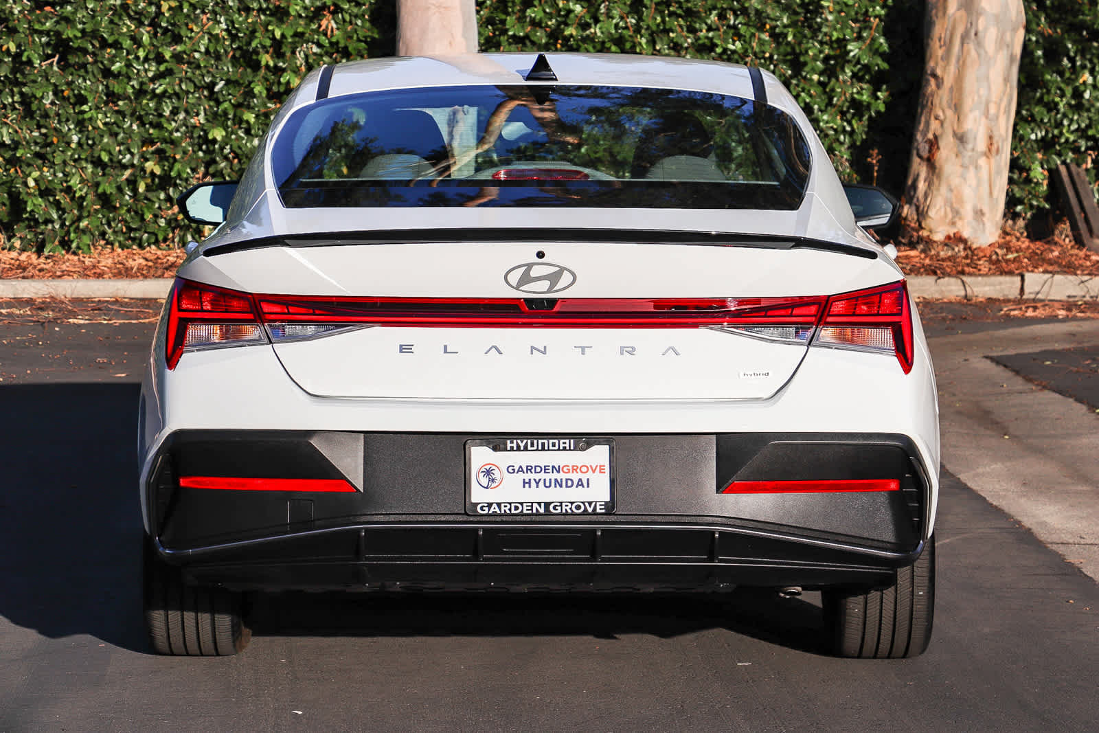 Used 2025 Hyundai Elantra SEL FWD image 7