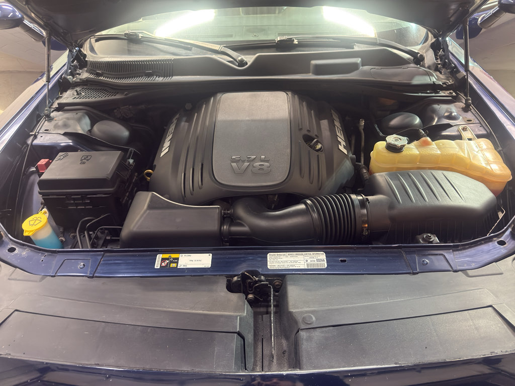 Used 2013 Dodge Challenger R/T Plus RWD image 27
