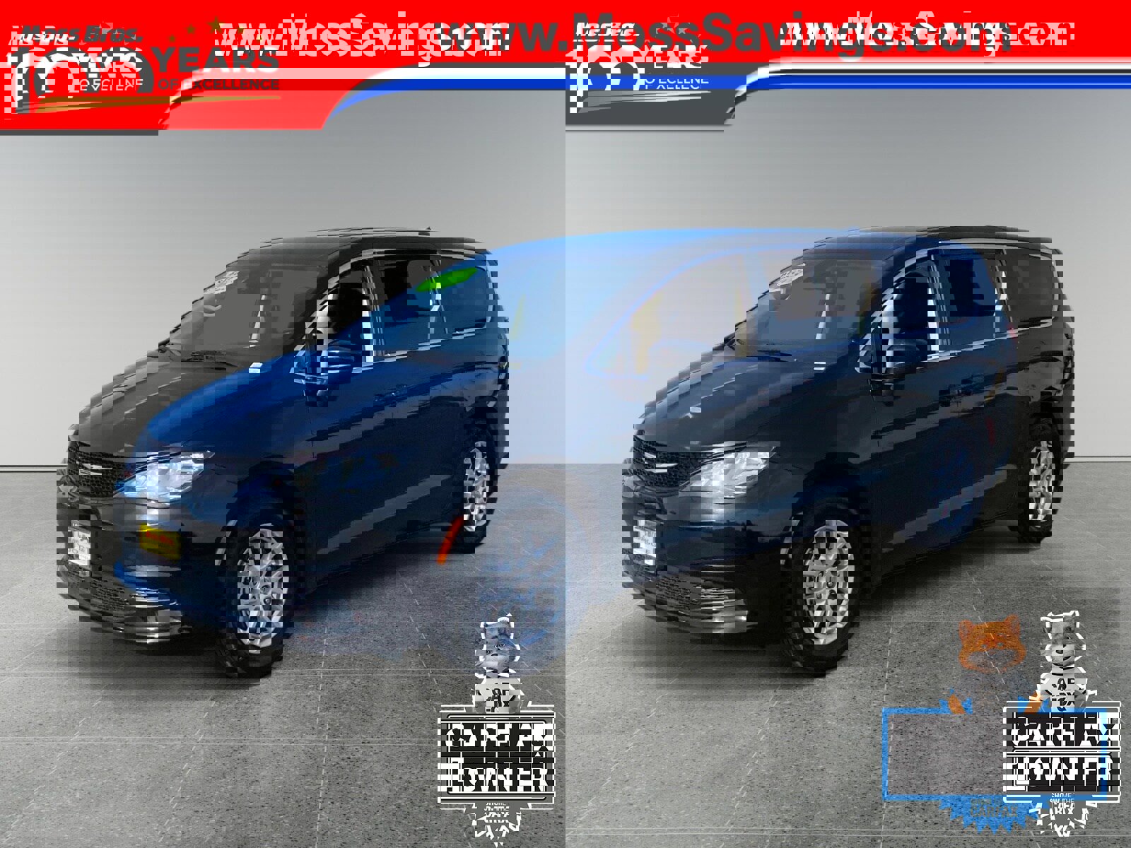 Used 2023 Chrysler Voyager LX image 1