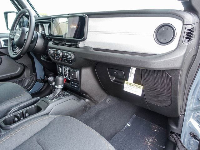 New 2025 Jeep Gladiator Sport AWD/4WD image 25