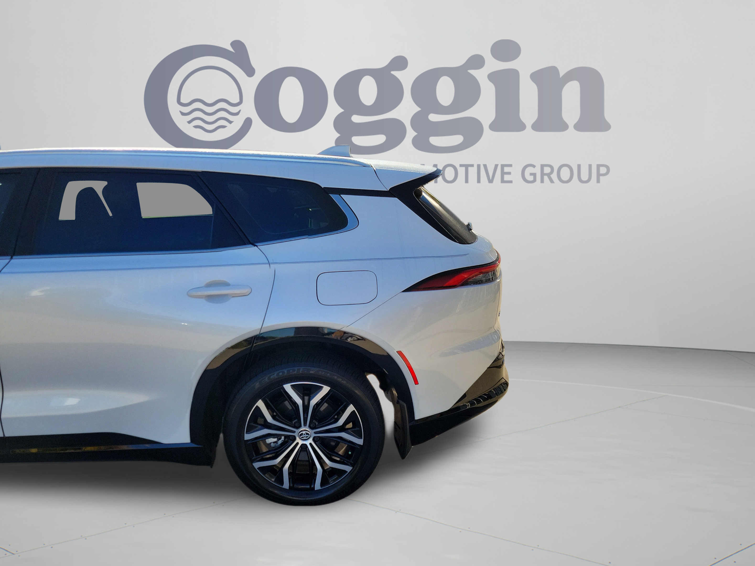 Certified 2025 Toyota Crown Signia AWD/4WD image 30