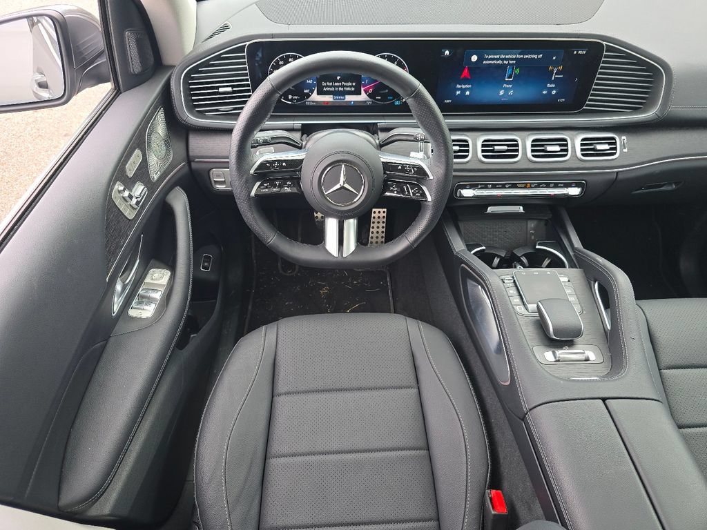 Used 2026 Mercedes-Benz GLS 450 4MATIC image 27