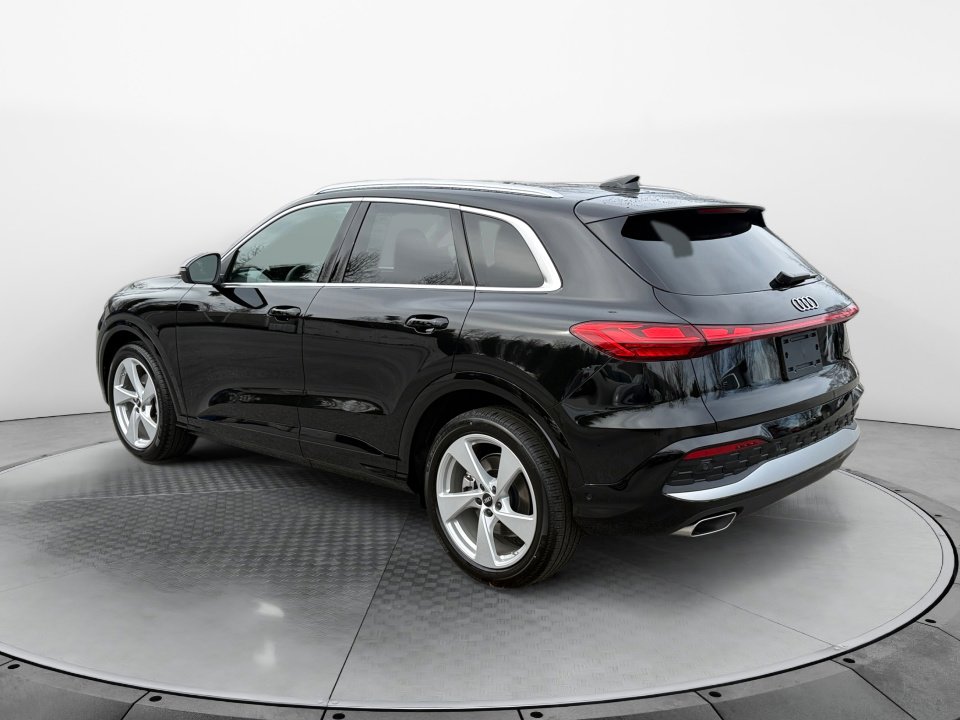 New 2025 Audi Q5 Prestige image 5