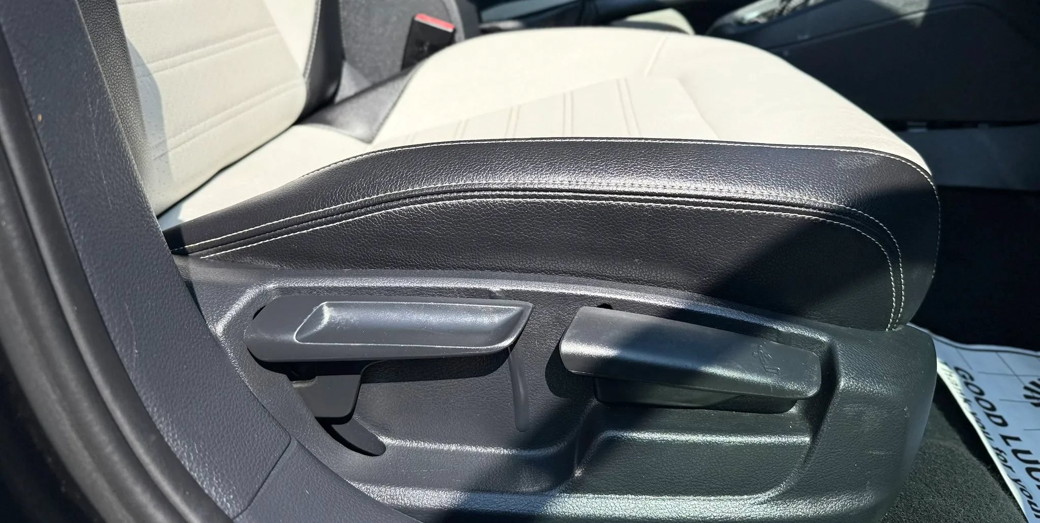 Used 2016 Volkswagen Jetta Sport FWD image 39