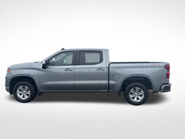 Used 2025 Chevrolet Silverado 1500 LT image 2