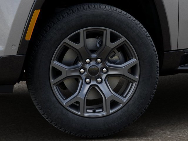 New 2026 Jeep Grand Wagoneer L Limited AWD/4WD image 8