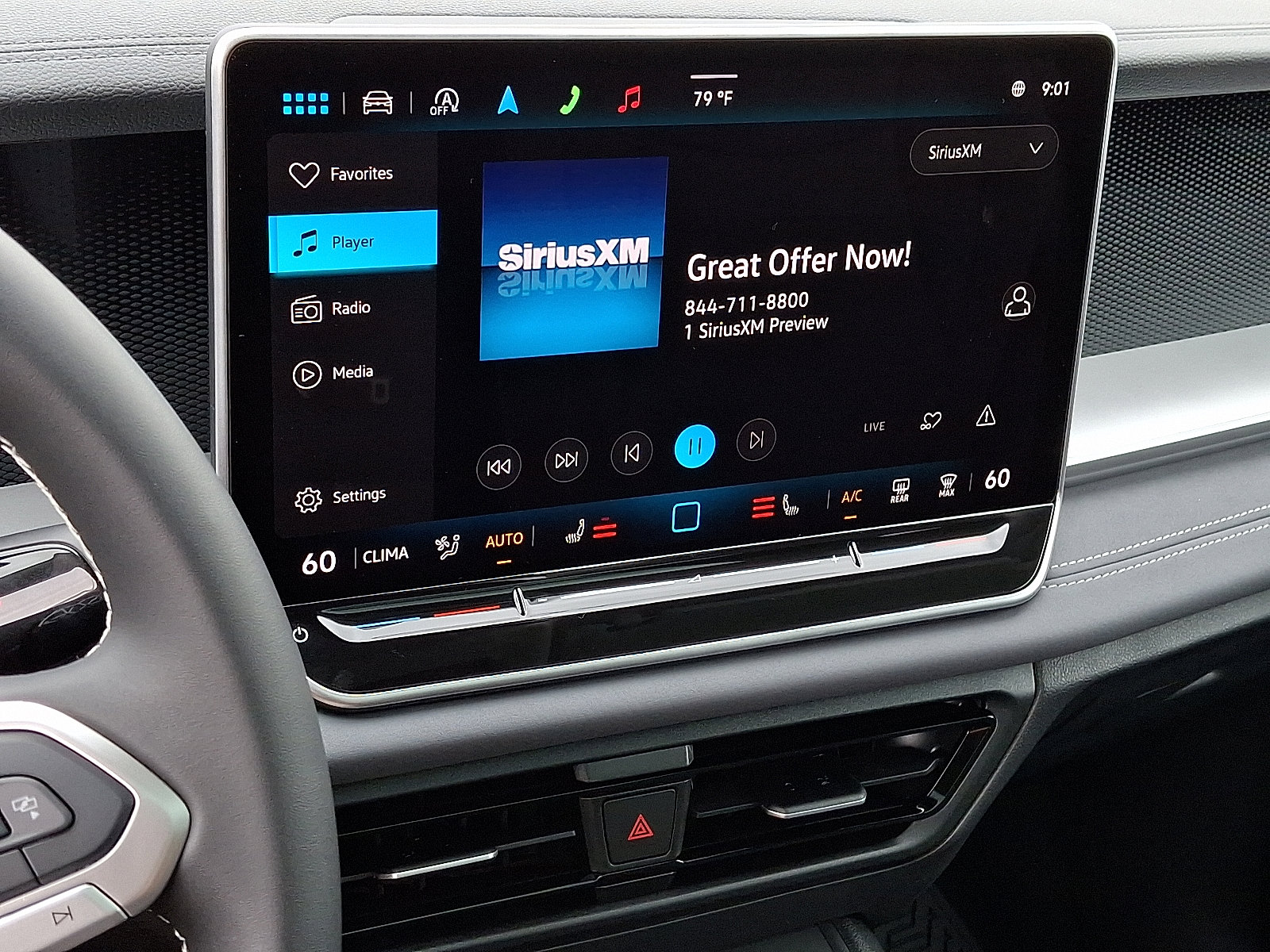 New 2025 Volkswagen Tiguan SE image 9