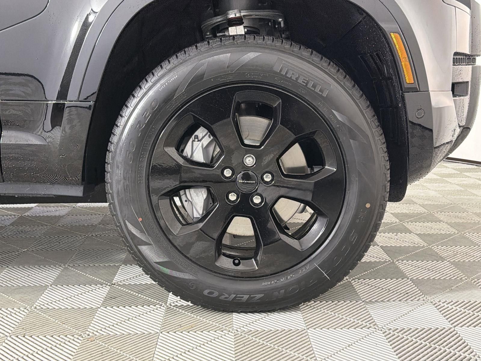 New 2026 Land Rover Defender 110 X-Dynamic SE image 35