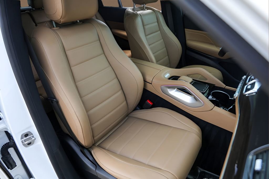 Used 2025 Mercedes-Benz GLE 450 4MATIC image 32