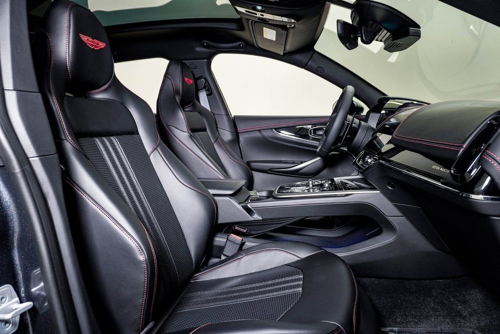 New 2026 Aston Martin DBX 707 image 18