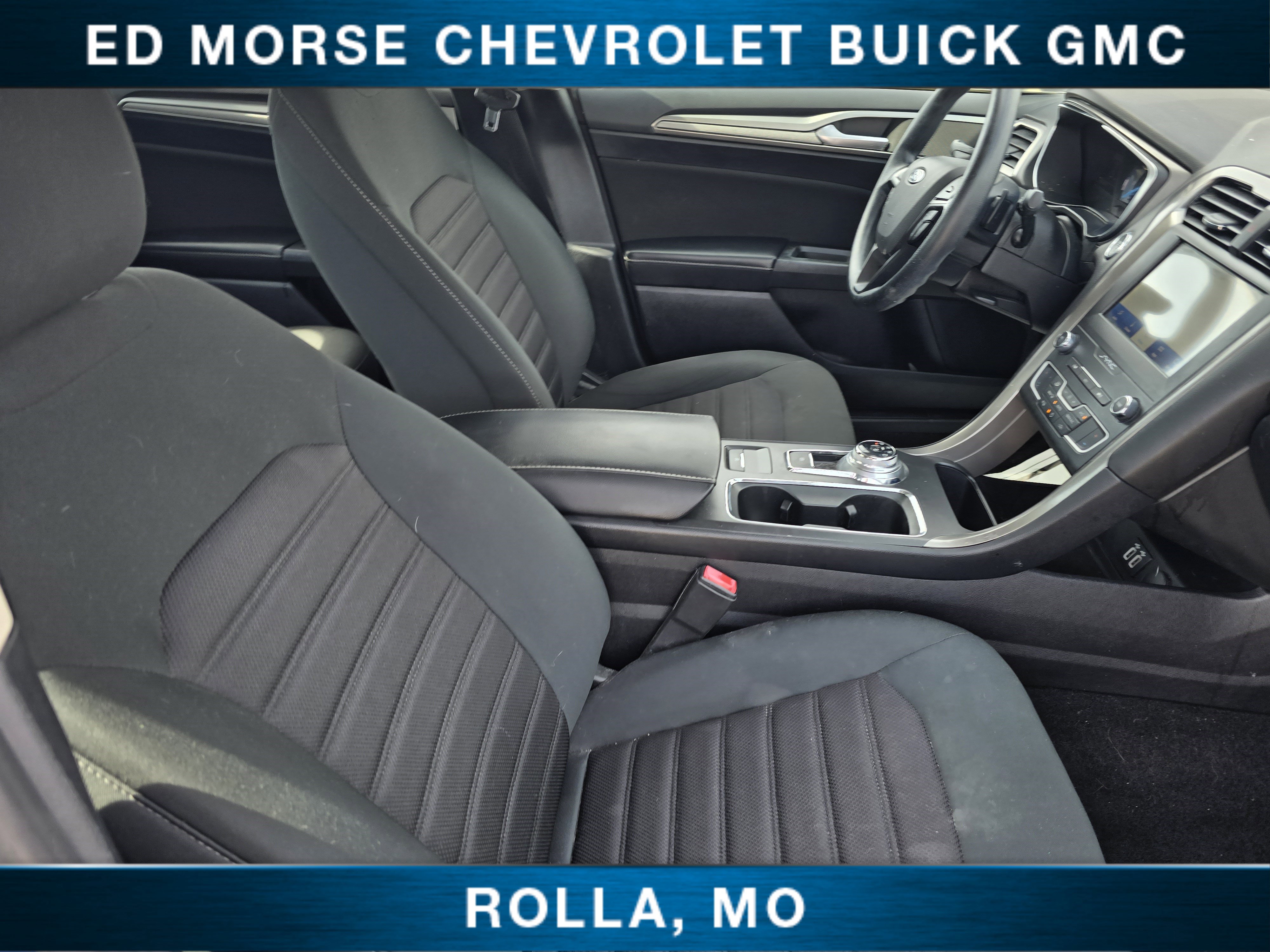 Used 2019 Ford Fusion SE image 21