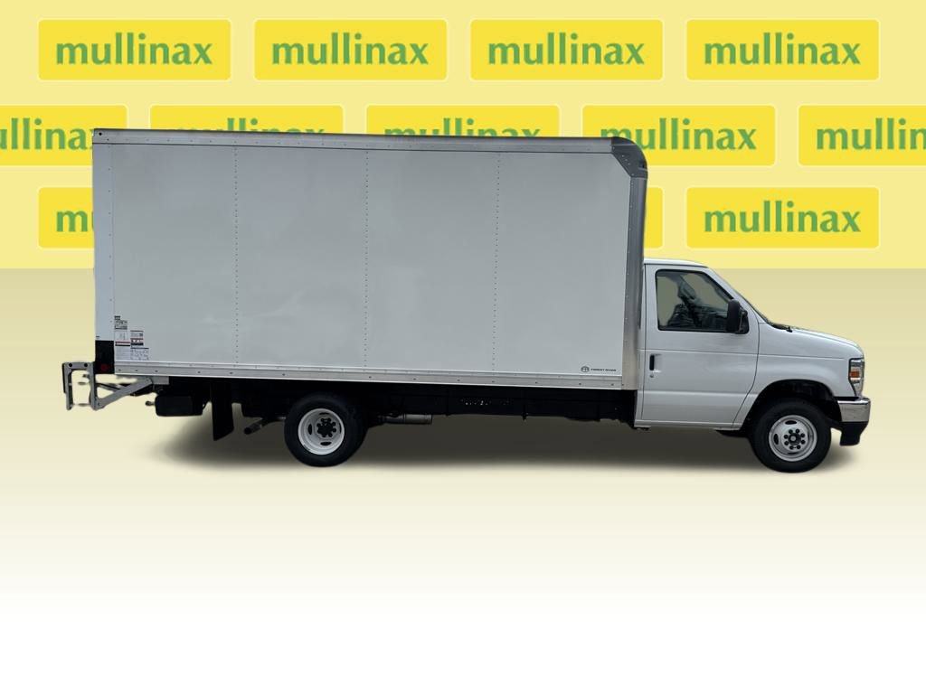 New 2026 Ford E-450 and Econoline 450 Super Duty w/ Power Equipment Group image 11