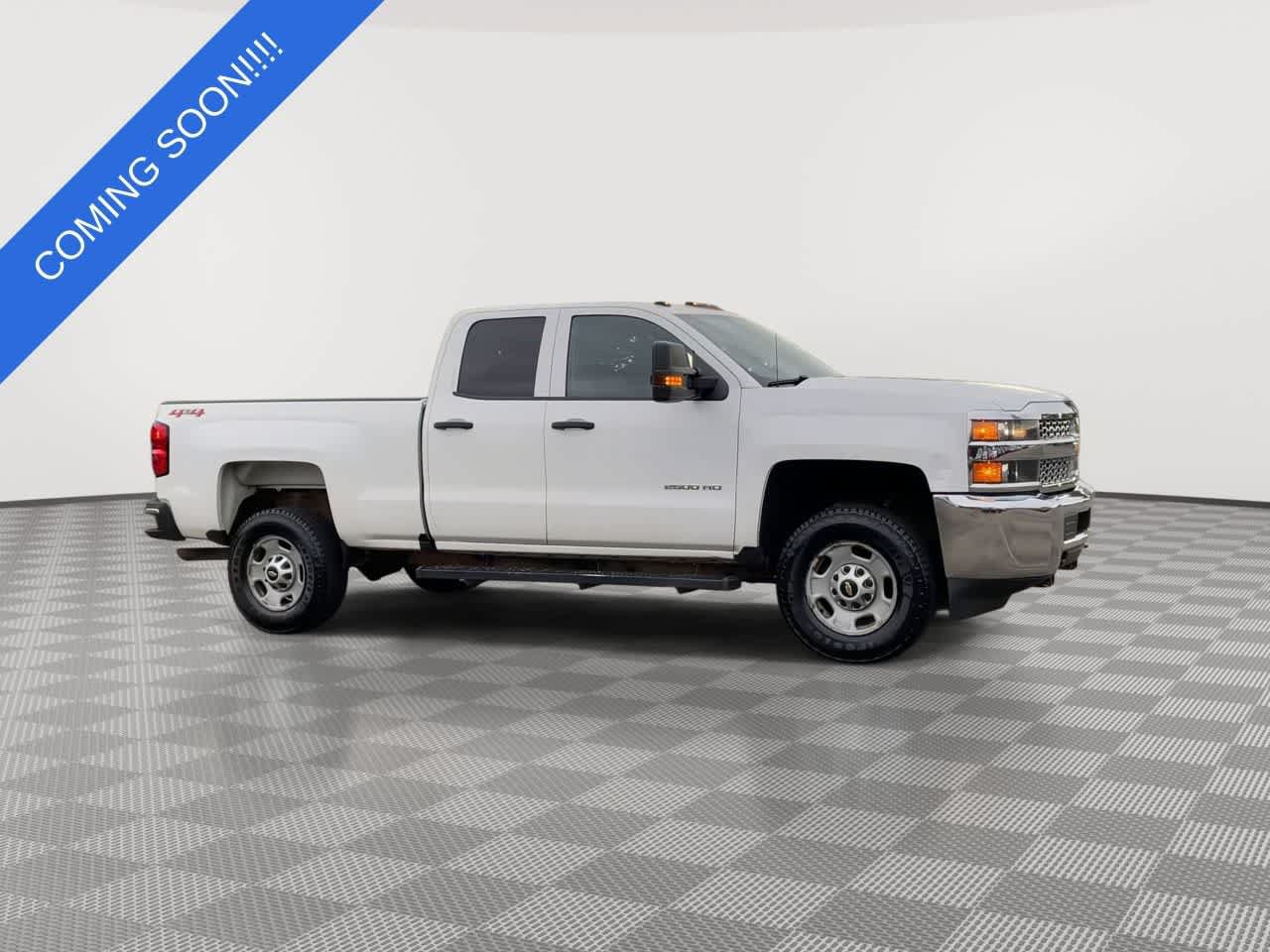 Used 2019 Chevrolet Silverado 2500 W/T AWD/4WD image 2