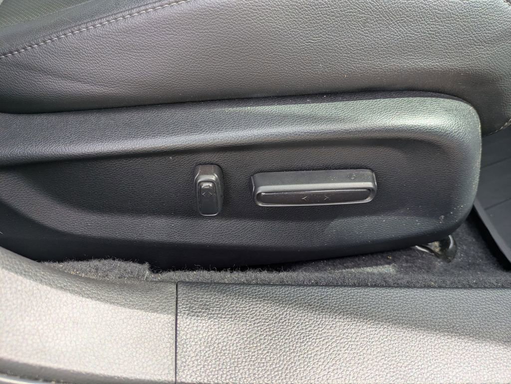 Used 2022 Honda Accord EX-L image 37
