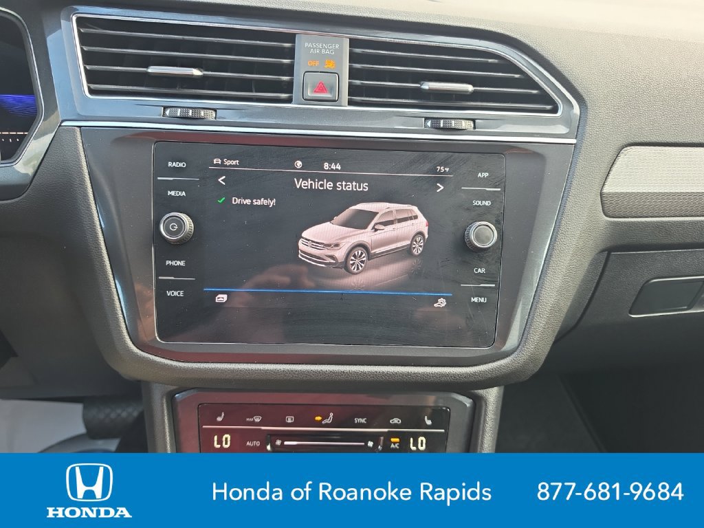 Used 2022 Volkswagen Tiguan SE AWD/4WD image 21