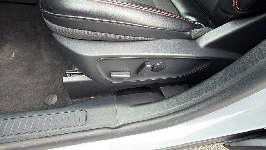 Used 2025 Ford Escape ST-Line FWD image 20