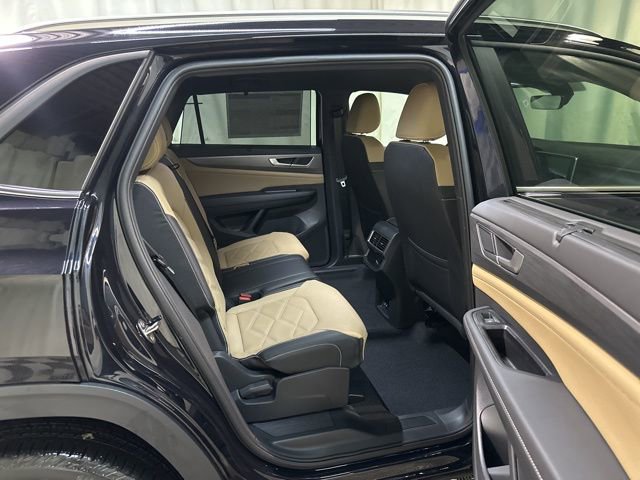 New 2025 Volkswagen Atlas Cross Sport SE image 34