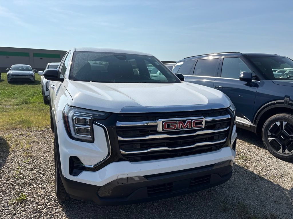 Used 2026 GMC Terrain Elevation AWD/4WD image 2